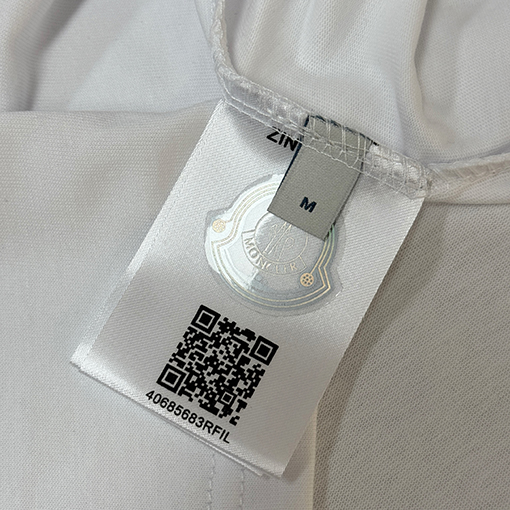 モンクレール Moncler 新作のスタイリッシュなラウンドネック半袖Tシャツ