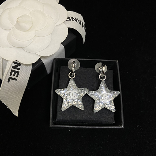 シャネル レディース五芒星ダブルCエナメルスタッドピアス(フープタイプ)