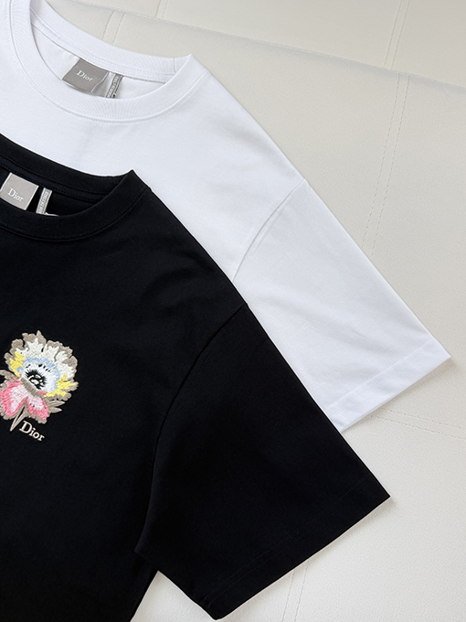 ディオールスーパーコピー カラフルな花柄刺繍入り半袖Tシャツ