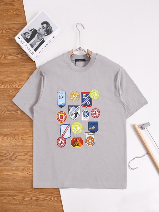 ルイヴィトン偽物 クラシックなロゴプリント入り半袖Tシャツ