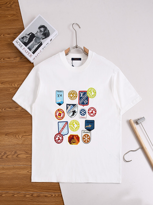 ルイヴィトン偽物 クラシックなロゴプリント入り半袖Tシャツ