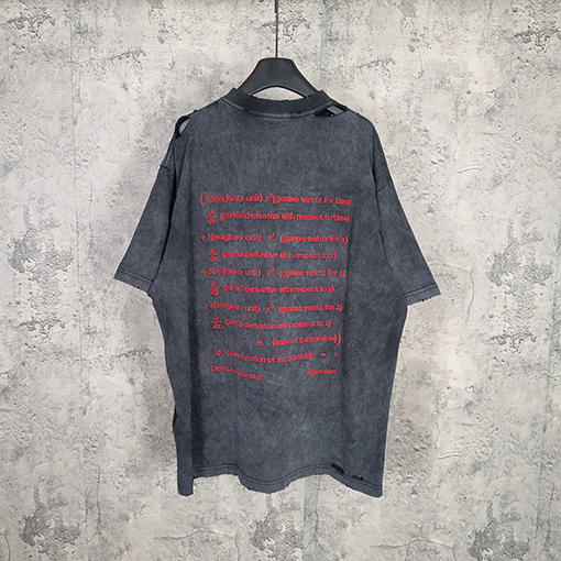 バレンシアガ半袖Tシャツスーパーコピー フォーミュラ刺繍入りウォッシュダメージ半袖Tシャツ