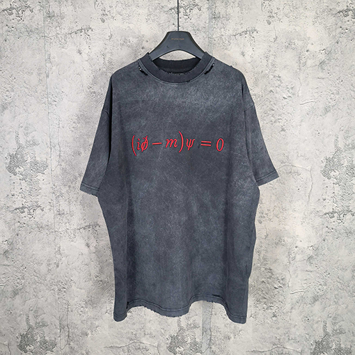 バレンシアガ半袖Tシャツスーパーコピー フォーミュラ刺繍入りウォッシュダメージ半袖Tシャツ