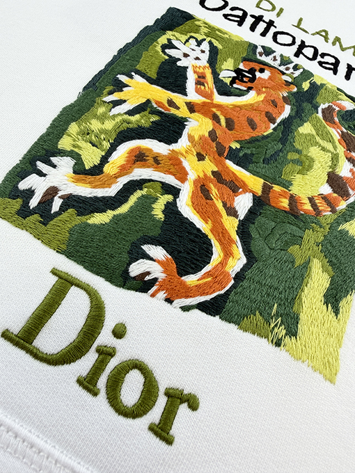 ディオール コラボレーション刺繍入りパーカー
