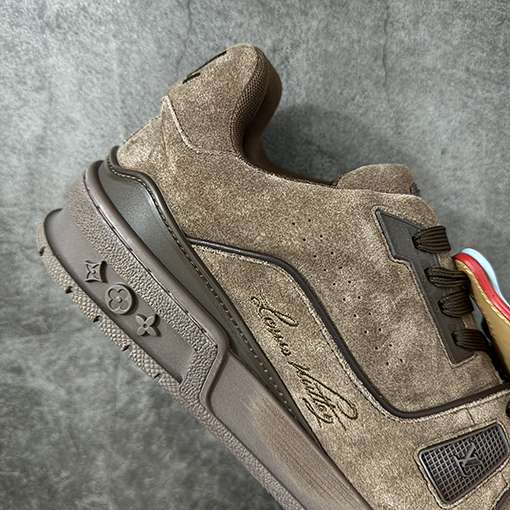 ルイヴィトン LV Trainer ダークブラウンのカーキ色のスニーカーシリーズ