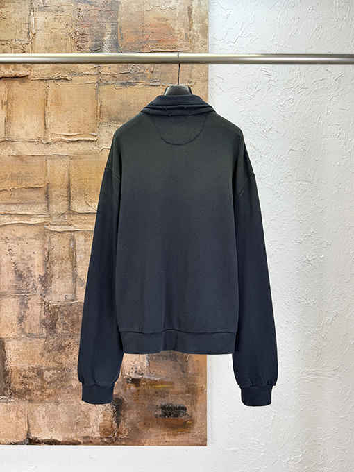 アクネストゥディオズ Acne Studios ヴィンテージ風のダメージマイクロロゴプリントのラペルジップアップジャケット