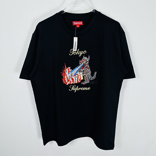 シュプリーム偽物 SUPREME 東京刺繍モンスター半袖Tシャツ