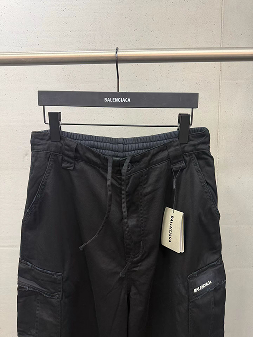 バレンシアガスーパーコピー BALENCIAGA ダブルリングツイルパッチワークワークパンツ