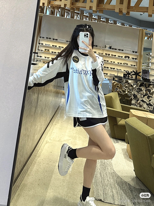 オフホワイト偽物 Off White 限定フットボール長袖ジャージ