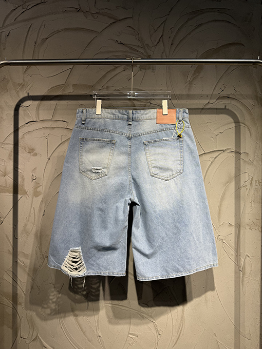 アクネストゥディオズコピー ヴィンテージ風ウォッシュのダメージゆったりとしたデニムショートパンツ