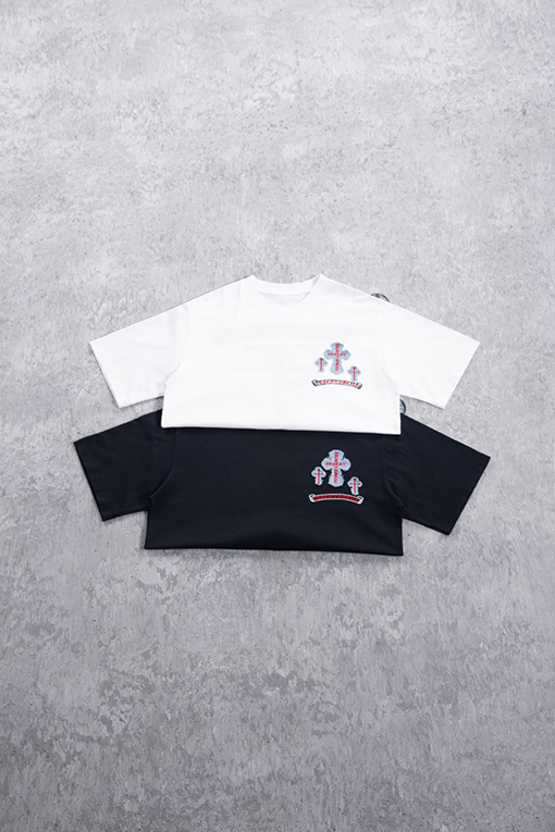 クロムハーツ クラシックな刺繍入り半袖Tシャツ