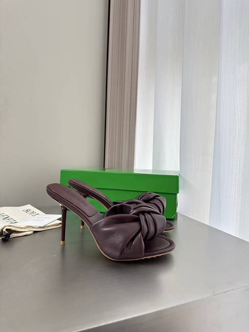 ボッテガヴェネタ Cherry Flat Mule レディースネクタイハイヒールサンダル
