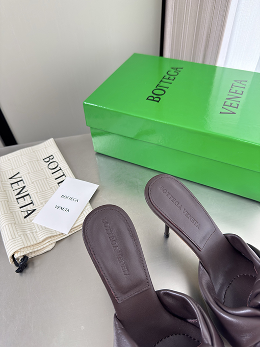 ボッテガヴェネタ Cherry Flat Mule レディースネクタイハイヒールサンダル