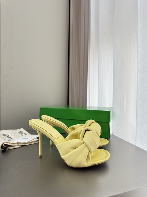 ボッテガヴェネタ Cherry Flat Mule レディースネクタイハイヒールサンダル