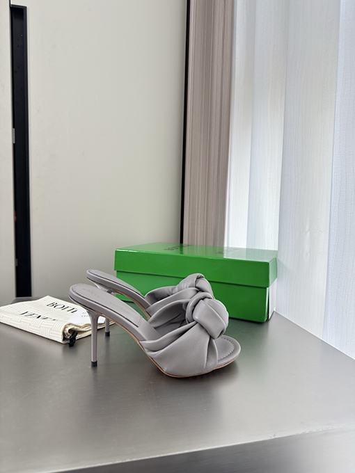 ボッテガヴェネタ Cherry Flat Mule レディースネクタイハイヒールサンダル