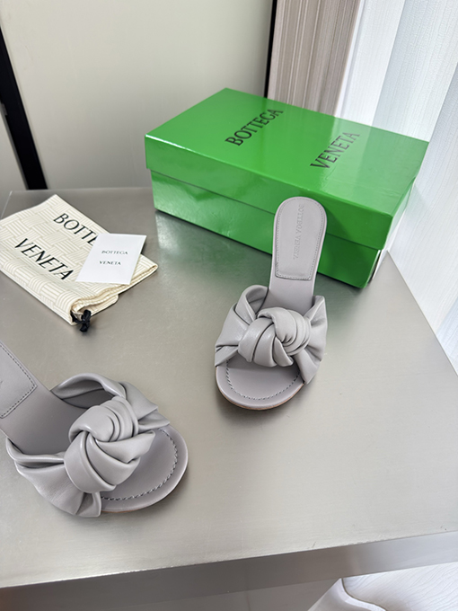 ボッテガヴェネタ Cherry Flat Mule レディースネクタイハイヒールサンダル