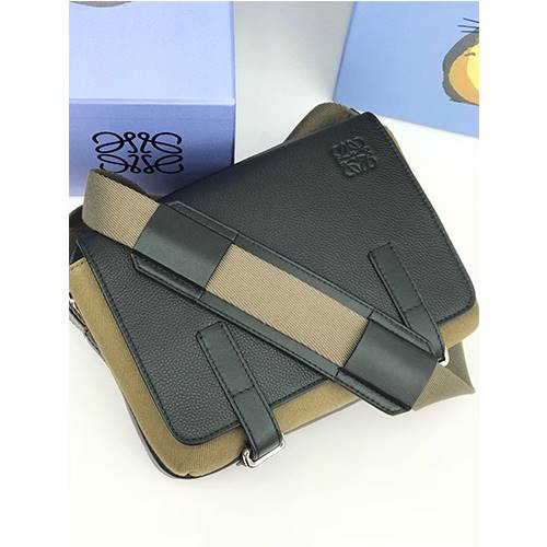 【LOEWE】military messenger ショルダー バック  