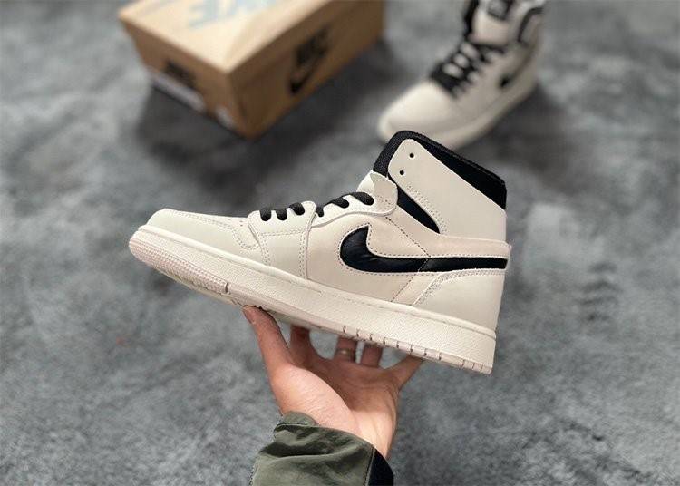 【ナイキ】AJ 1 Zoom Air CMFT"Summit White" メンズ レディース  スニーカー  