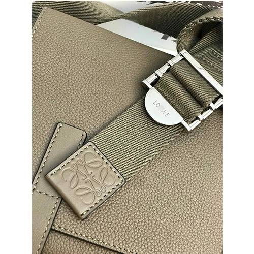 【LOEWE】military messenger ショルダー バック  