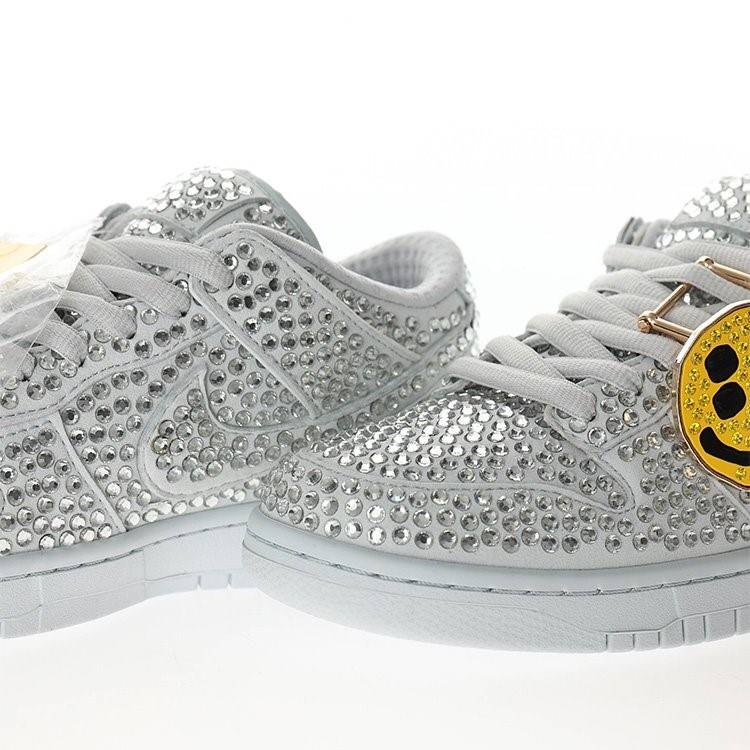 【ナイキ】×【CPFM】SB Dunk LowPure Platinum "Swarovski Crystals"  メンズ レディース  スニーカー  